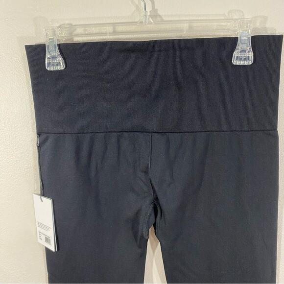 Knix Good to Go Seamless Cropped Leggings Black NWT Activewear Sz L - Picture 6 of 7